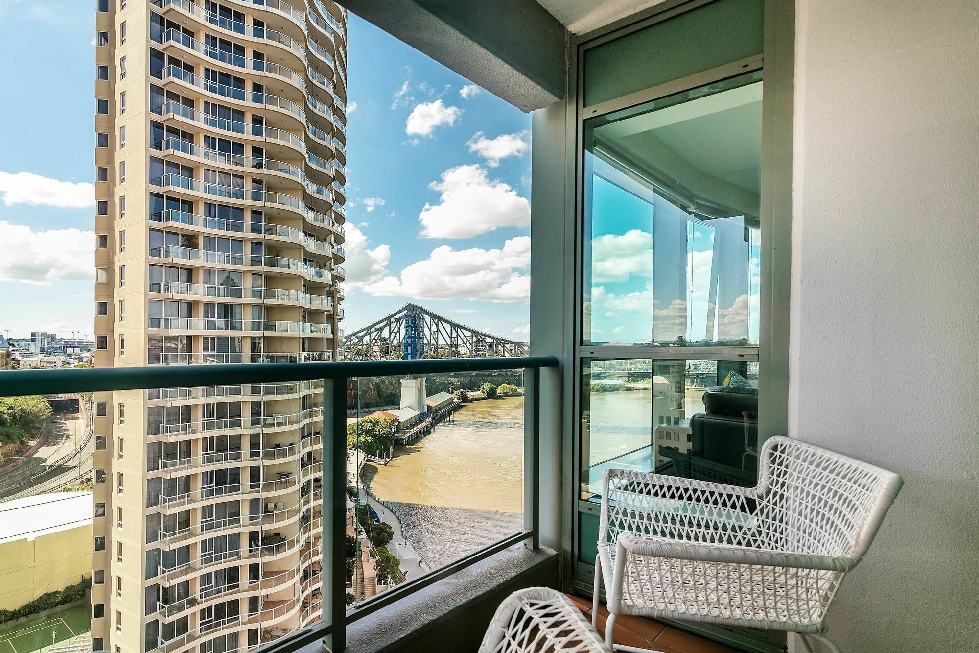 River View Suites In The Heart Of Бризбейн Екстериор снимка